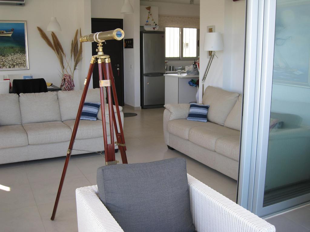 Trident Beach Apartment Протарас Экстерьер фото